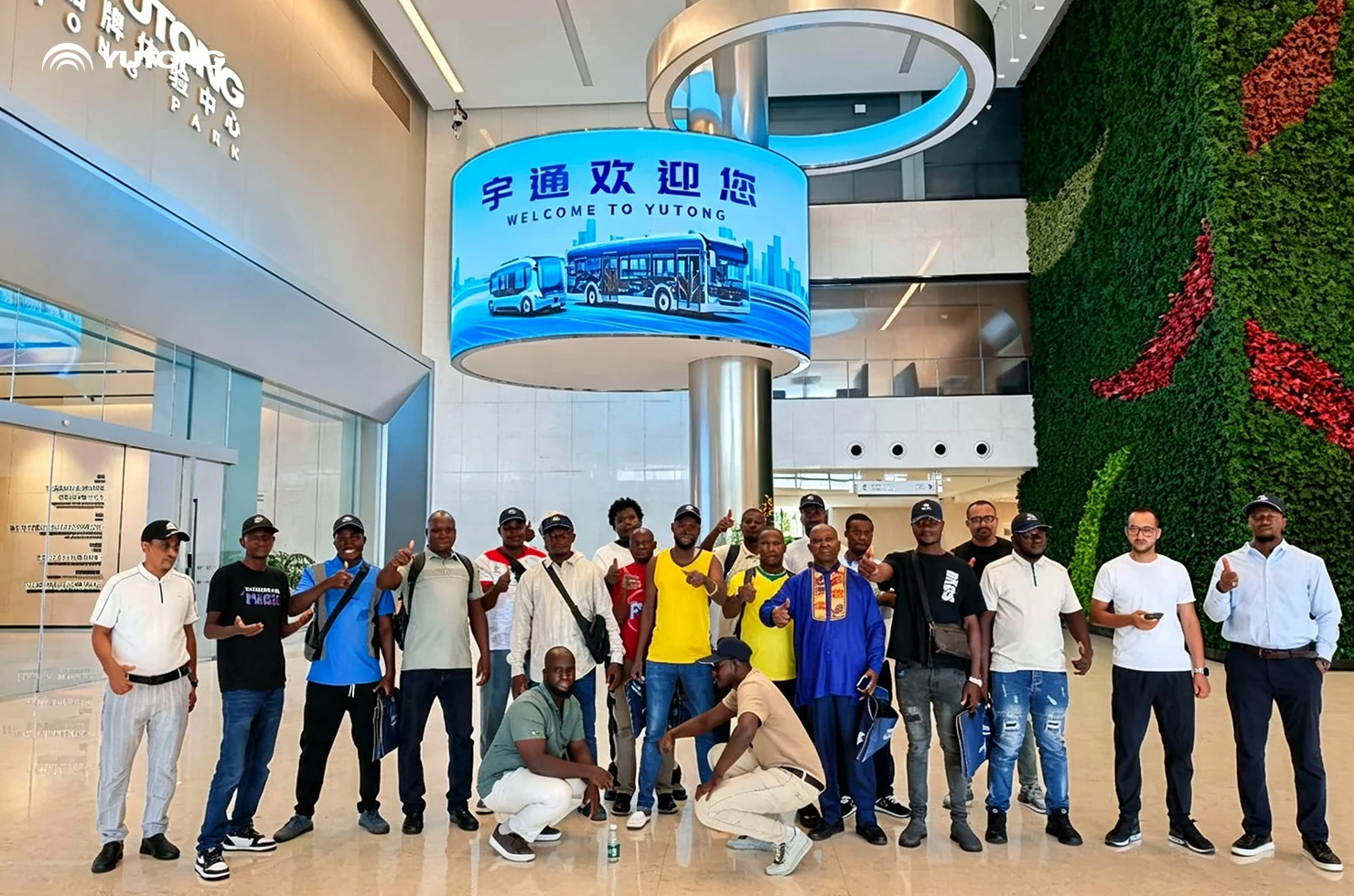 Yutong achève une formation technique de deux semaines pour des mécaniciens de plusieurs pays africains au siège de Zhengzhou