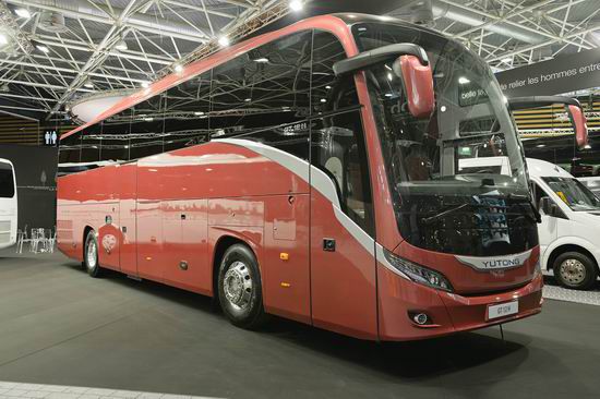 «le nouveau futur, c’est maintenant», les autocars Yutong brillent au salon d’automobile de Lyon