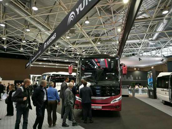 «le nouveau futur, c’est maintenant», les autocars Yutong brillent au salon d’automobile de Lyon