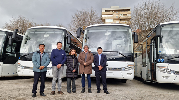 Autocars électriques Yutong livrés en Italie