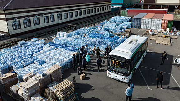 Yutong mène activement une opération d'aide aux inondations au Kazakhstan