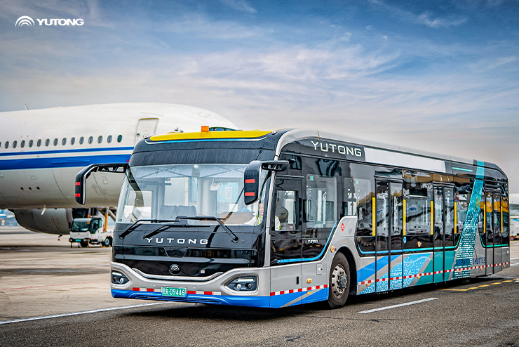 Avec lintelligence verte pour aider à la construction daéroports dans le monde, l’autobus électrique aéroportuaire Yutong innove un nouveau record