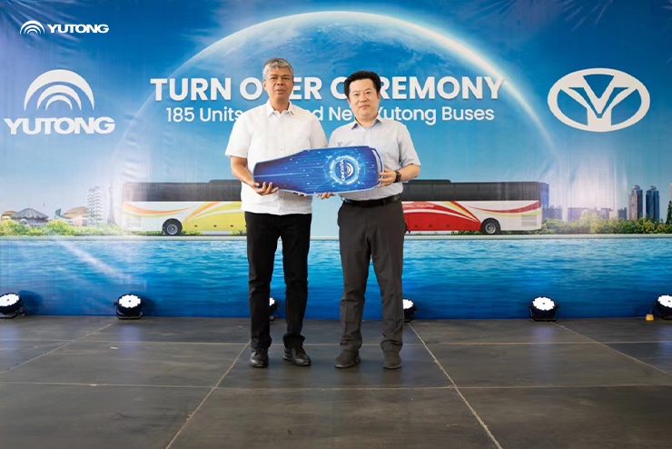 185 autocars Yutong livrés aux Philippines pour aider le transport en commun local