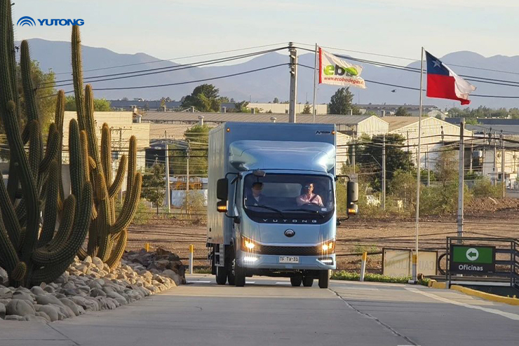 La délégation des émissaires latino-américains en Chine visite Yutong pour se plonger dans la force extraordinaire de la « Fabrication intelligente chinoise »