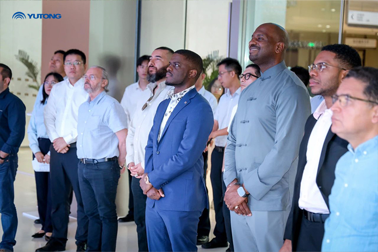 La délégation des émissaires latino-américains en Chine visite Yutong pour se plonger dans la force extraordinaire de la « Fabrication intelligente chinoise »