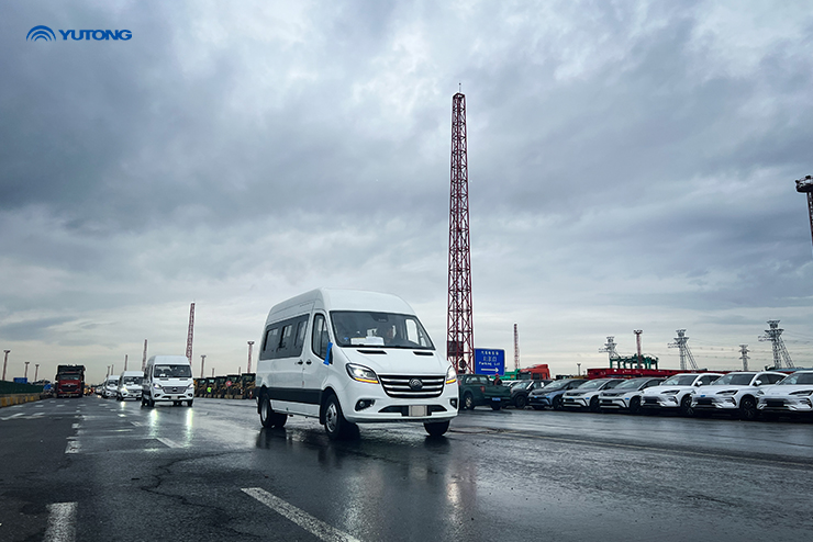 Van Yutong : solution de voyage fiable, durable et sûre