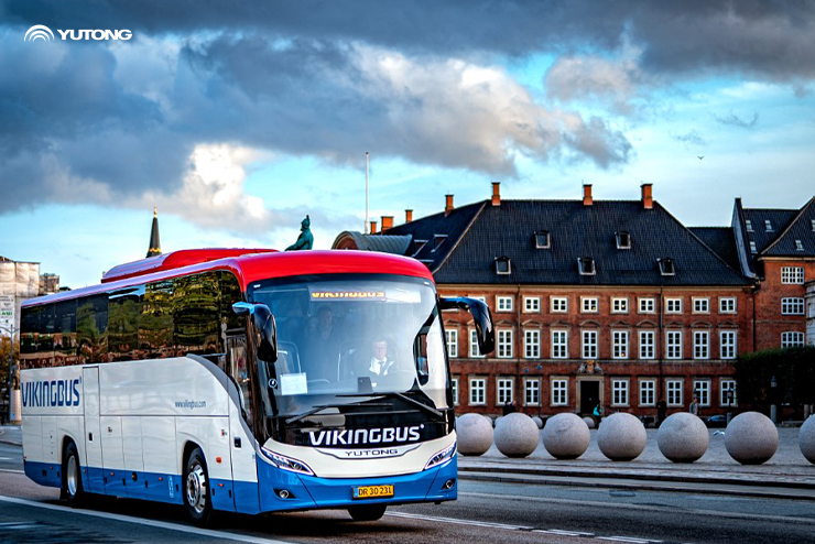 Examen de fin dannée de Yutong 2024 : Pionnier la voie sur le marché des bus de la nouvelle énergie
