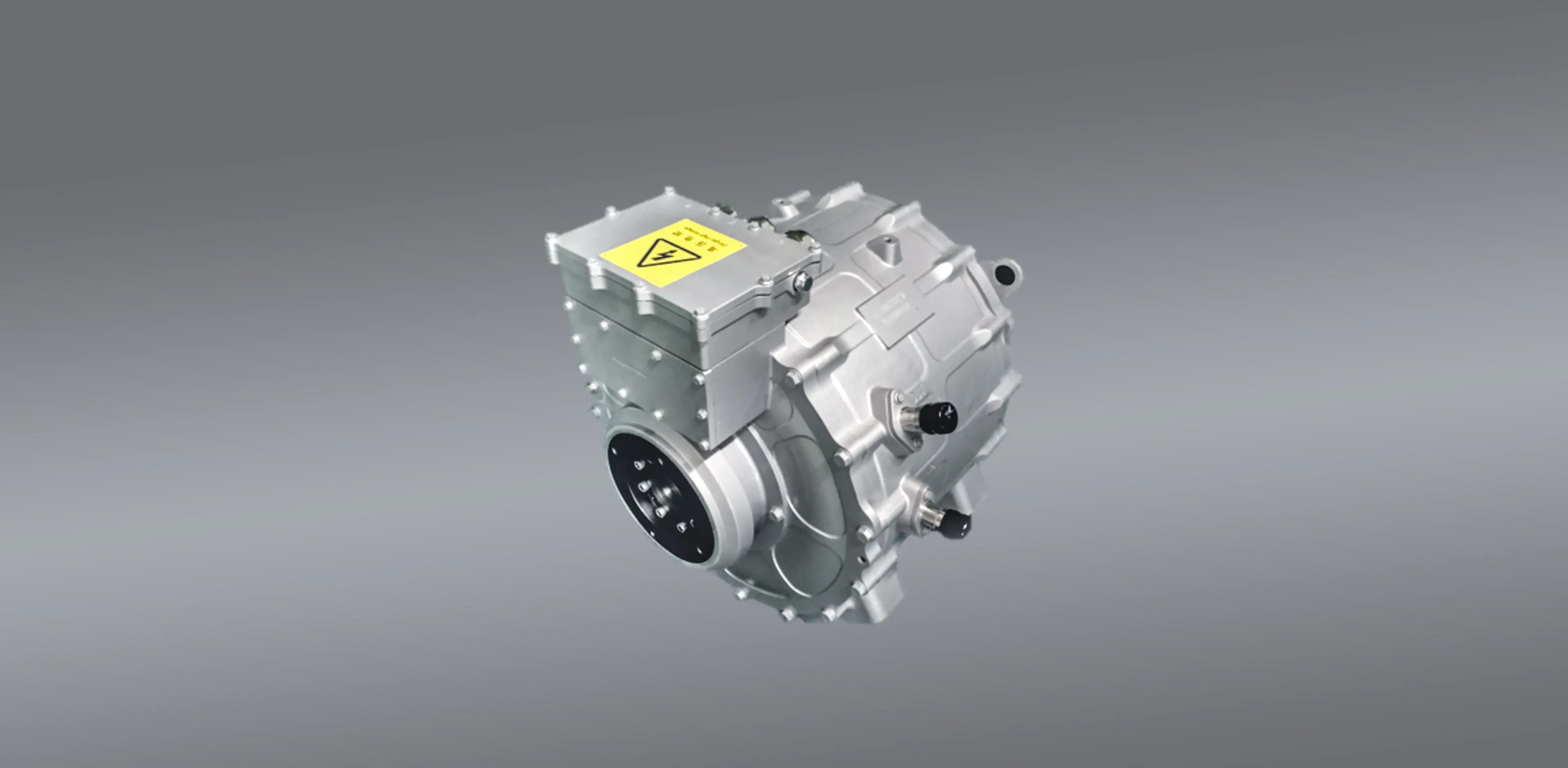 High-efficiency traction motor