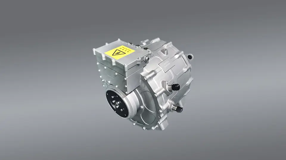 High-efficiency traction motor