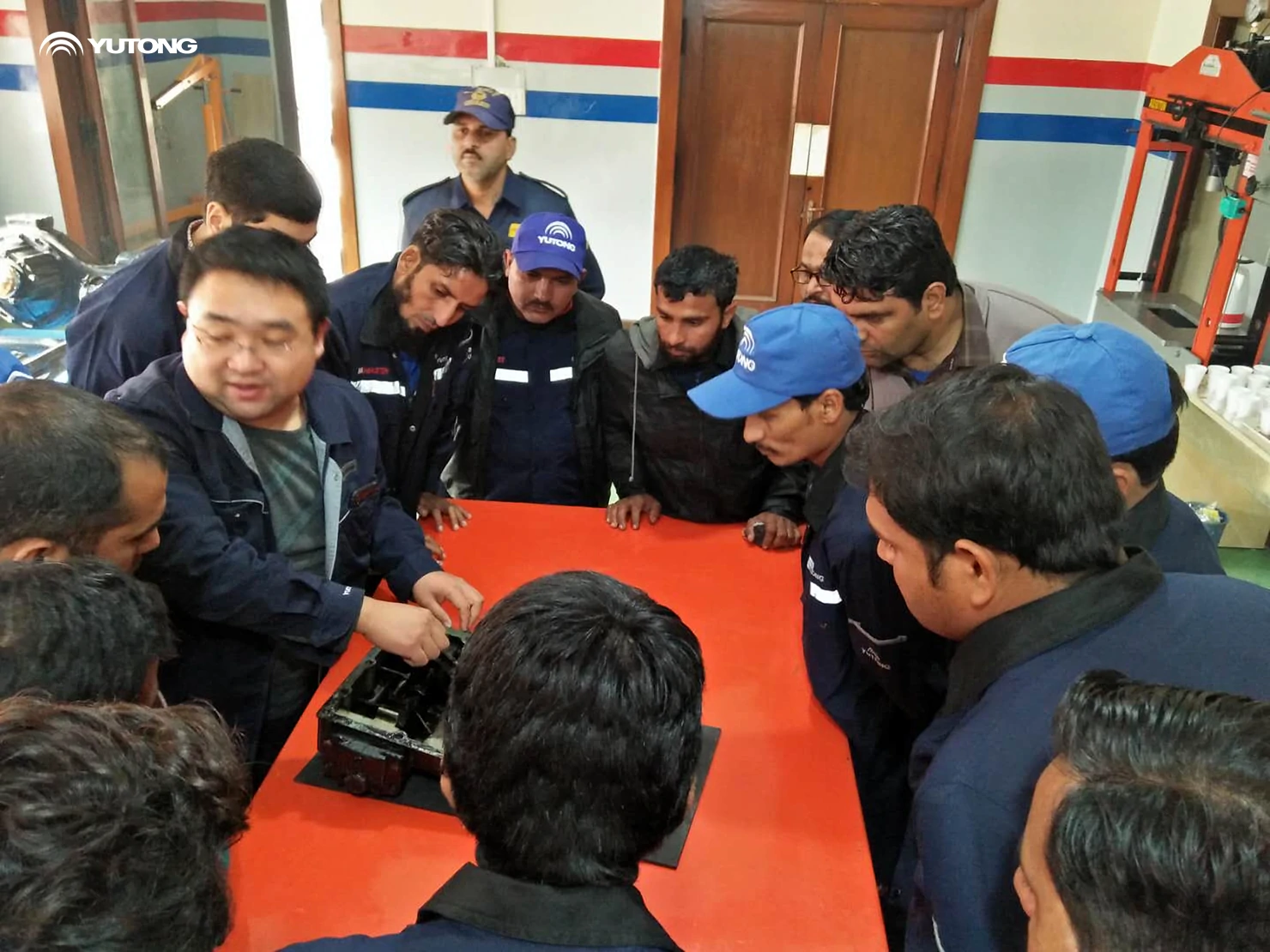 34 bus électriques à batterie E9 de Yutong mises en service sur la route de Karachi, stimulant la mobilité verte