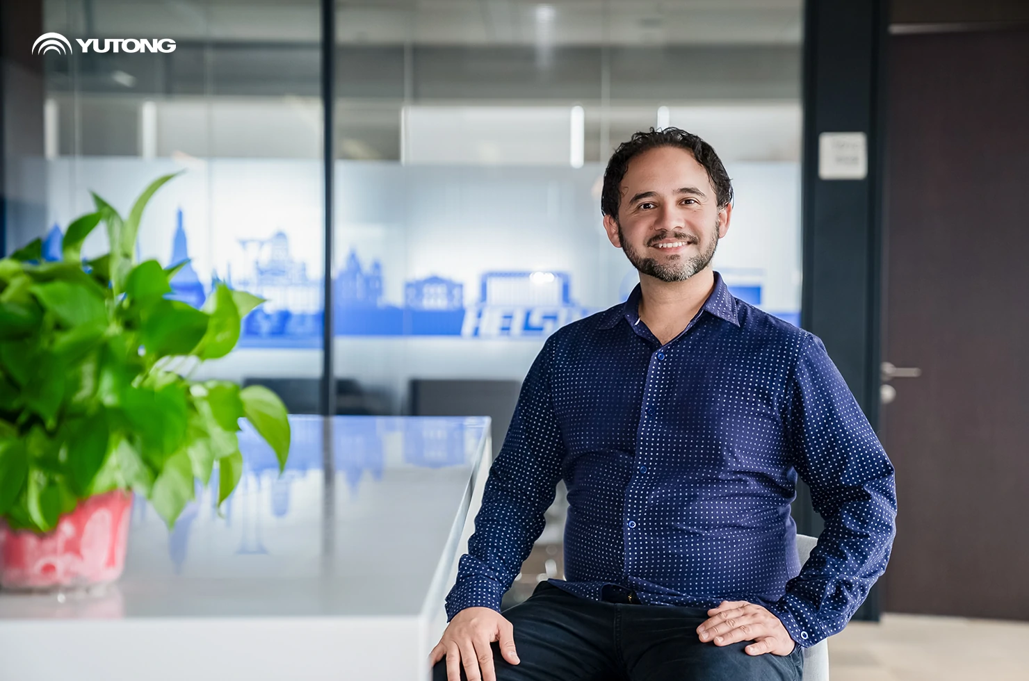 Réunis chez Yutong, connectant le monde, les employés à travers le monde évoluent ensemble avec Yutong