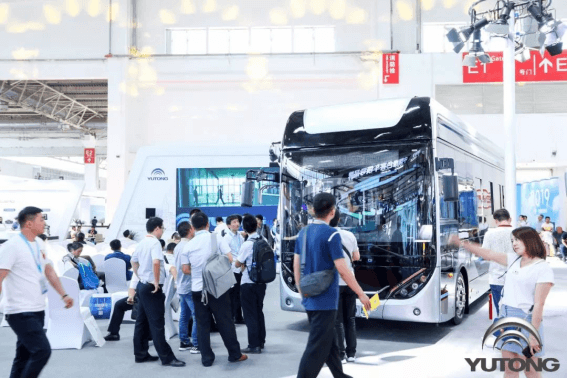 Yutong mène Le salon des véhicules de transport routier 2019