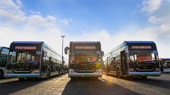 Les bus Yutong desservent l’Expo d'Importation International de Chine 2019
