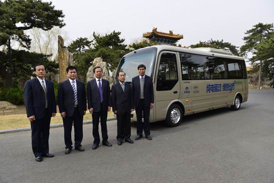 Deux Autobus Purement électriques de Yutong E7 Officiellement Livrés au Diaoyutai State Guesthouse